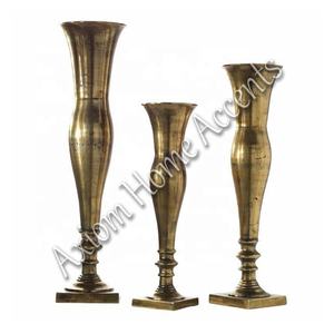 Chic Metal Vase with Modern Elegance Handcrafted by Axiom Home <b>Accents</b> Unique and Stylish Transparent Glaze for Home <b>Decor</b> - Product Image 3