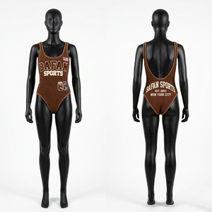 Traje de baño deportivo de una pieza para mujer, de poliéster premium de 220 GSM, color marrón, con logo bordado. - Product Image 2