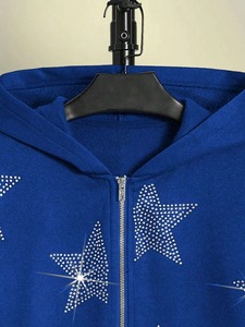 Sweat-shirt à capuche unisexe bleu avec imprimé étoile en strass, vêtement décontracté d'automne, coupe classique, tricoté en polyester - Product Image 3