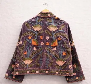 Chaqueta de terciopelo bordada con flores para mujer, estilo vintage, abierta por delante, abrigo corto, ropa étnica de invierno, chaqueta boho chic. - Product Image 2