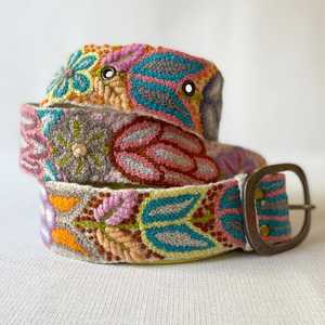 Ceinture brodée à prix abordable, élégante ceinture pour femme pour sari, lehenga et usage quotidien par M/S SHAAD HANDICRAFTS - Product Image 4