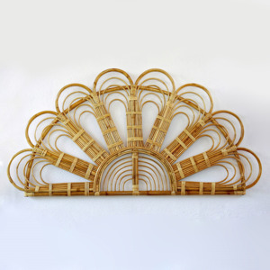 Tête de lit en rotin exceptionnelle pour lits queen et king size, accessoire de chambre à coucher de qualité supérieure. - Product Image 3