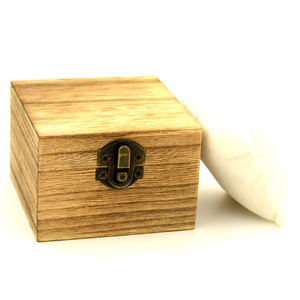 Caja de reloj de madera con cierre a presión rectangular, estuche protector forrado de algodón para exhibición de joyas para hombre - Product Image 3