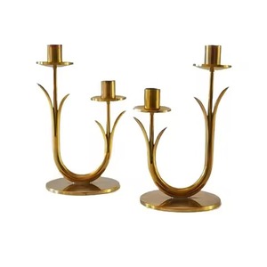 Support à bougie en métal design, élégant, pour la décoration intérieure, centre de table - Product Image 1