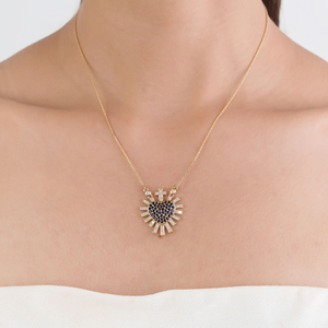 Collar con Colgante de Corazón Sagrado con Zafiro Azul y Diamantes, Diseño Único y Elegante, Oro Amarillo Sólido de 14K, Joyería Destacada - Product Image 2
