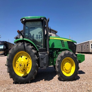 Tracteur à roues robuste John Deere 7230R 70HP, conçu pour un confort de maniement supérieur et une grande efficacité énergétique du moteur. - Product Image 1
