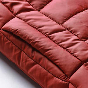 Chaqueta Impermeable Personalizada para Exteriores, Precio al por Mayor, Chaqueta Bomber Acolchada Brillante para Hombre, Chaqueta Bomber Gruesa y Cálida para Invierno - Product Image 6