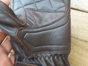 Guantes de Cuero Unisex para Motociclismo, Transpirables, Compatibles con Pantalla Táctil, Cierre de Gancho y Bucle, Palma Antideslizante, Protección en los Nudillos - Product Image 6