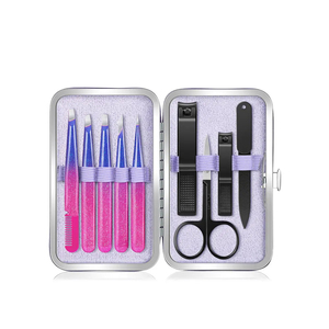 Kit de pédicure professionnel de 4 pièces comprenant des pinces à ongles, des coupe-ongles, des limes à ongles, un kit d'outils de beauté pour manucure avec étui - Product Image 1