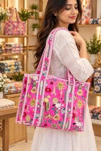 For Bohemian Quilted Canvas <b>Tote</b> <b>Bag</b> <b>Zipper</b> Closure Lady Fashion Vintage Lightweight Floral Print Shoulder Shopping Handbag - Product Image 2