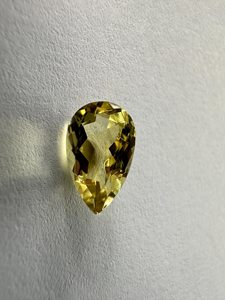 Tourmaline Jaune Naturelle Taille Poire, Gemme Précieuse de Collection de Qualité Supérieure, Extraite de l'Ensemble Terrestre, pour la Fabrication de Bijoux et de Bagues - Product Image 5