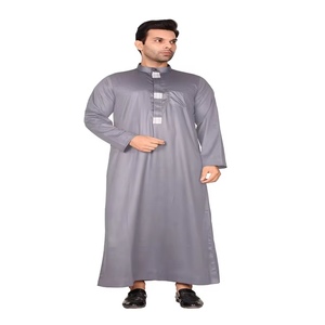 Robe de prière musulmane traditionnelle pour homme, grise, en polyester, à manches longues, col montant, boutonnée sur le devant, longueur au sol, brodée - Product Image 2