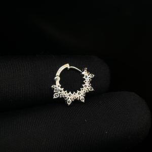Anillo Minimalista de Diamante CVD para Septum con Diseño de Doble Halo y Calibre 16G - Product Image 6