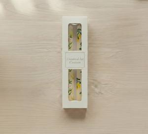 Juego de Velas Cónicas Pintadas a Mano con Cera de Soja y Lavanda Botánica (Juego de 2) para Decoración del Hogar, Bodas, Navidad y Ocasiones Especiales - Product Image 3