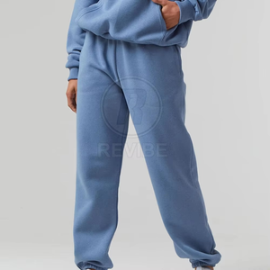 Ensemble de survêtement ample pour femme, veste zippée oversize et pantalon de jogging à jambes larges, style streetwear décontracté, fournisseur en gros OEM ODM - Product Image 3
