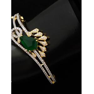 Bracelets de créateur élégants de qualité supérieure, finition or et blanc, ouvrables, pour mariage, fiançailles, soirée, pour femmes - Product Image 2