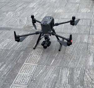 Dron Matrice 350 RTK M350 RTK con Cámara FPV VS Dron M400 RTK - Product Image 2