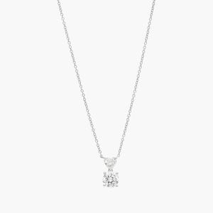 Collar con Colgante de Diamante Cultivado en Laboratorio, Corte Pera y Redondo, en Oro Blanco de 14K - Product Image 1