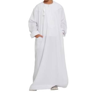 Nouveau design OEM : Thobe/Thawb islamique pour hommes, col montant, manches régulières, en coton, coupe modeste, avec robe assortie pour enfants - Product Image 5