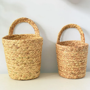 Pots de rangement au sol en jacinthe d'eau de style rétro, fabriqués au Vietnam, avec poignées, tissés à la main, écologiques - Product Image 5