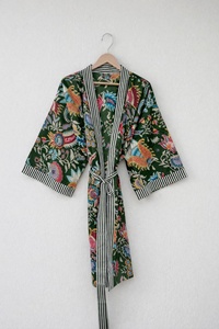 Kimono de Algodón con Estampado Floral Hecho a Mano para Mujer, Bata de Noche India y Vestido de Playa, Ropa de Dormir para Spa y Ocasiones de Verano, Bata de Baño - Product Image 3