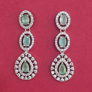 Kanhai Jewels, Exportador de Joyería Artificial de la India, Dije de Zirconia con Baño de Rodio, Diseño Clásico para Aniversario 444100 - Product Image 4