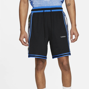 Shorts de jogging légers personnalisables avec logo OEM / Shorts de sport décontractés en coton 2026 avec poches pour homme - Product Image 1