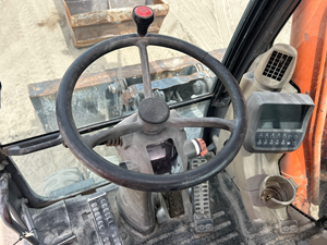 Excavadora de Ruedas ZX190W-3 Confiable, Modelo 2013, para Trabajos Viales, Proyectos de Utilidad y Movimiento de Tierras - Product Image 5