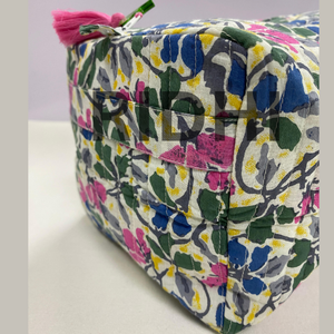 Bolsas de Maquillaje Cosméticas de Algodón Acolchado Ecológicas Wild Flower con Cierre, Reutilizables, Personalizadas con Estampado Boho para Uso Diario y de Mercado - Product Image 3