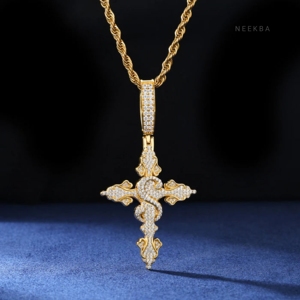 Pendentif Croix de Luxe en Moissanite – Pierres Serties à la Main, Pendentif Croix Goutte d'Eau en Argent Sterling 925, Pendentif Hip Hop Scintillant - Product Image 3