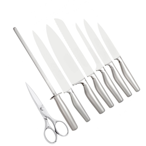 Ensemble de 8 couteaux de cuisine professionnels avec lames en acier inoxydable, bloc de rangement noir, manches en métal, ciseaux de cuisine et aiguiseur - Product Image 4