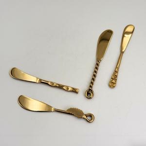 Good Quality Metal Cheese Cutter Slicer With Stainless Steel Handles for Kitchenware Tabletop Gold Finished Butter Knives Sets - Product Image 5