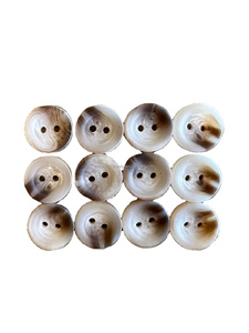 Chemises pour hommes et femmes avec divers motifs corne de buffle boutons noirs vierges rectangles carrés en forme de cœur pour l'exportation en Inde - Product Image 2