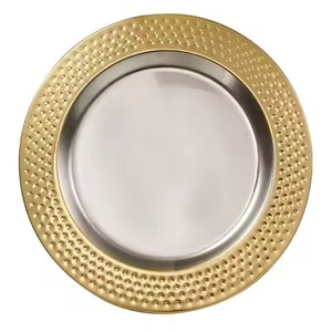 จานรองเหล็กหรูหราสำหรับตกแต่งโต๊ะอาหารในงานเลี้ยงและโอกาสพิเศษ - Product Image 4