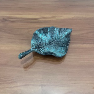 Modern Leaf-Shaped Aluminium <b>Storage</b> Tray Powder Coated Finish Small <b>Tabletop</b> Decor - Product Image 4