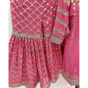จั๊มสูทปาร์ตี้สุดสวยพร้อมเสื้อสวยและ dupatta ดีไซน์หรูหรา Sharara สำหรับโอกาสพิเศษ - Product Image 2
