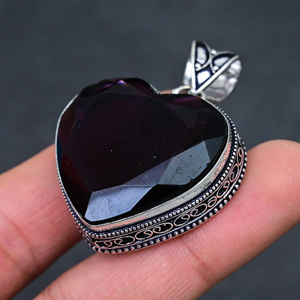Wholesale Hot Selling Natural Faceted <b>Black</b> Onyx Pendant Handmade 925 Sterling Silver <b>Heart</b> Shape Gemstone For Women Jewelry - Product Image 4