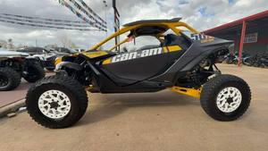 Se Vende MAVERICK R XRS 77 UTV Listo para Exportar a Todo el Mundo - Product Image 2
