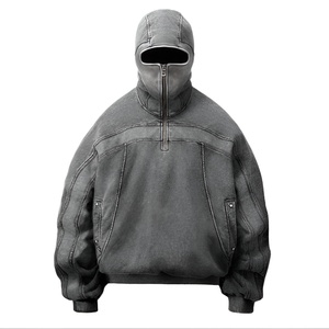 Hoodie futuriste à coutures structurées, silhouette techwear audacieuse, style minimaliste cyber streetwear, coupe oversize. - Product Image 1