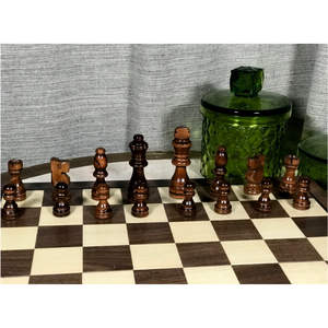 Jeu d'échecs pliable classique 2-en-1 en bois, plateau de 15 pouces, pièces Staunton avec emplacements de rangement, ensemble d'échecs professionnel - Product Image 4