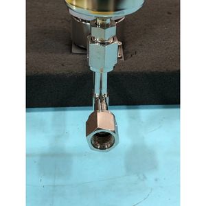 Régulateur de pression APTECH AP5008S4MTSCMK + 2X - Équipements et pièces semi-conductrices d'occasion fiables à l'échelle mondiale chez - Product Image 4