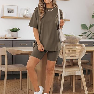 Conjunto de Dos Piezas de Ropa Casual para Mujer, Camiseta Holgada de Cuello Redondo y Pantalones Cortos de Ciclismo - Product Image 2