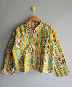 เสื้อแจ็คเก็ตผ้าควิลท์ คอจีน ลายเสือ สีเหลือง-น้ำเงิน ลายทาง แขนยาว สำหรับฤดูร้อน สวมใส่สบายๆ เหมาะเป็นของขวัญสำหรับเธอ - Product Image 1