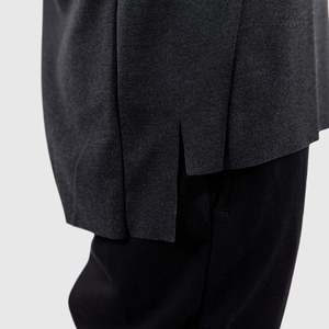 เสื้อยืดแขนกุดผู้ชายแบบใหม่ ทรงปกติ สำหรับเล่นกีฬาและออกกำลังกาย ผ้าถักเรียบง่าย สไตล์ลำลอง ไหล่ตรง ผ้าฝ้าย 100% - Product Image 5