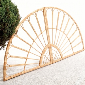 Tête de lit en rotin écologique, choix tendance pour chambre à coucher, modèles décoratifs de différentes tailles - Product Image 1