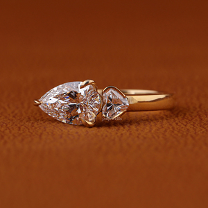 Anillo de compromiso con diamante talla pera cultivado en laboratorio, oro amarillo macizo de 14k, color EF, joyería personalizable, certificado IGI - Product Image 3
