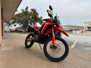Moto tout-terrain avancée de 286 cm3 avec transmission à 6 vitesses, suspension longue course et freins ABS - Product Image 2