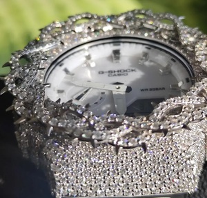 Montre Couronne Épine Blanche Sertie de Moissanite, Bijou Hip Hop de Luxe, Montre Tendance - Product Image 3