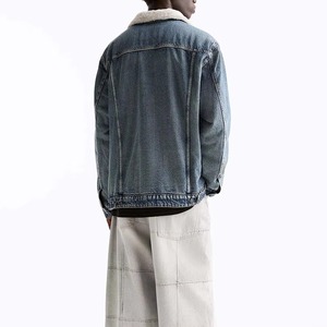 Veste de course vintage pour homme personnalisée, brodée, avec col en fourrure intégral, design boutonné en denim, 100% coton - Product Image 2