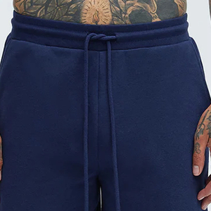Pantalones Cortos para Hombre con Cintura Ajustable, Costuras Limpias, Ajuste Cómodo, Diseño Minimalista, Comodidad Durante Todo el Día - Product Image 2